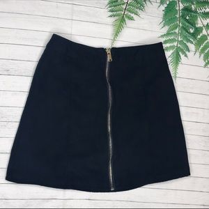 H&M Divided Women’s Black Velvet Mini Skirt - 2